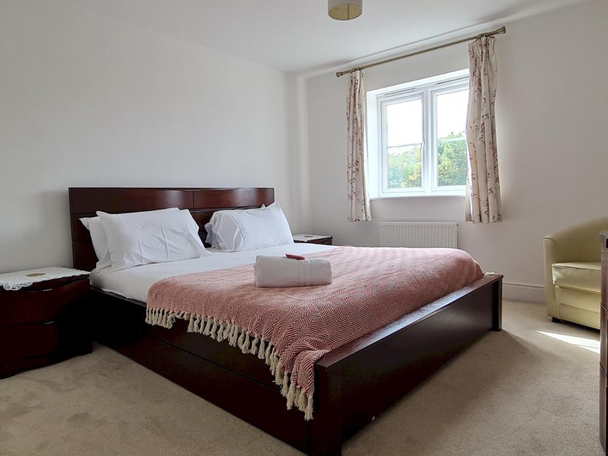 Pass The Keys Well Located Modern 5 Bedroom House Birmingham Exterior photo
